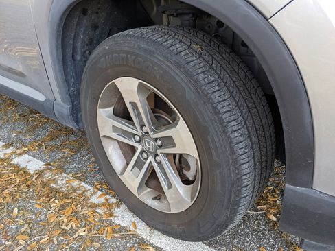 Used 2023 Honda Pilot EX-L image 17