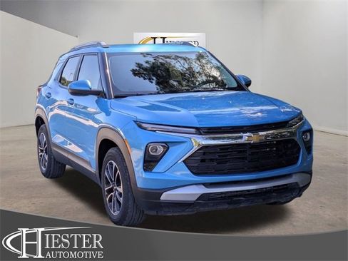 New 2025 Chevrolet TrailBlazer LT w/ Convenience Package image 1