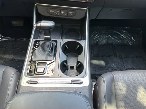 Used 2025 Kia Carnival SX Prestige FWD image 21
