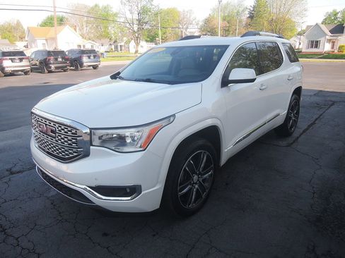Used 2017 GMC Acadia Denali w/ Technology Package AWD/4WD image 3