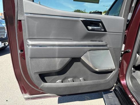 Used 2025 GMC Sierra EV Denali AWD/4WD image 42
