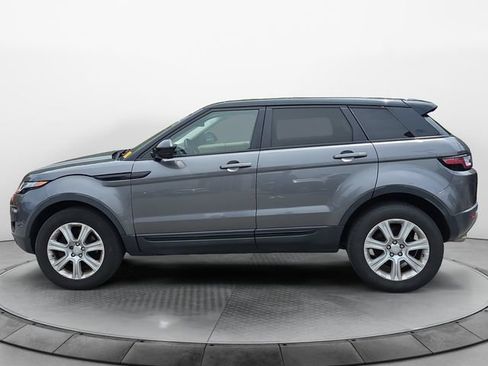 Used 2018 Land Rover Range Rover Evoque SE AWD/4WD image 2