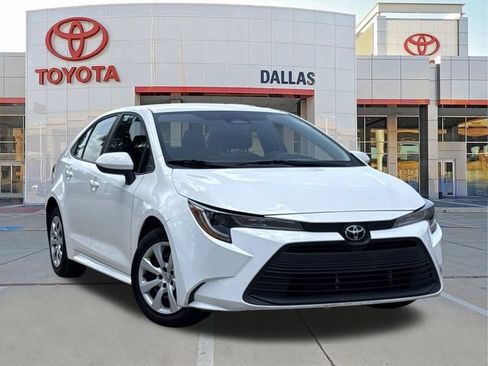 Used 2024 Toyota Corolla LE FWD image 1