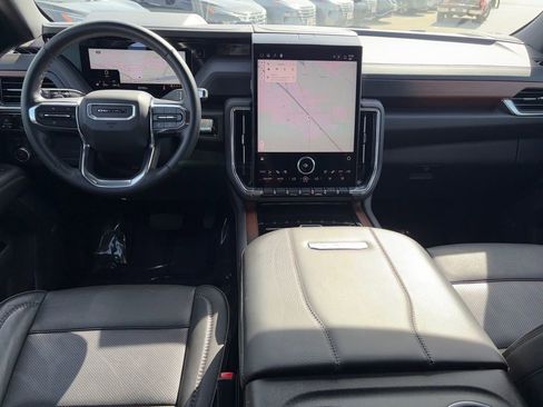 Used 2025 GMC Yukon Denali AWD/4WD image 22
