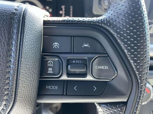 Used 2025 Toyota Tacoma SR5 image 23