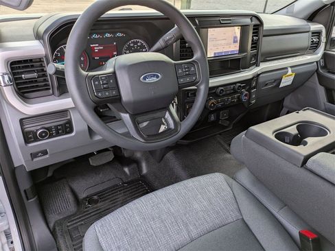 New 2025 Ford F350 XLT image 10