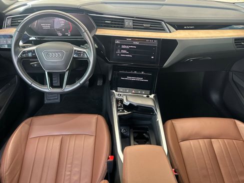 Used 2024 Audi Q8 e-tron Premium image 16