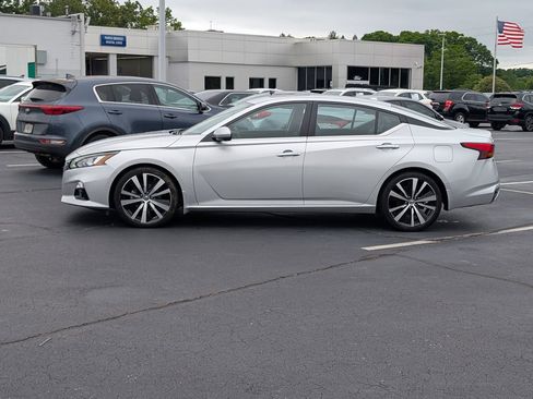 Used 2020 Nissan Altima 2.5 Platinum FWD image 5