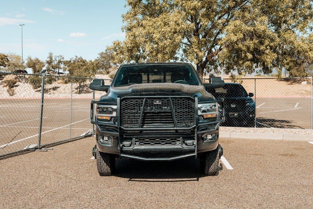 Used 2022 RAM 3500 Laramie AWD/4WD image 2