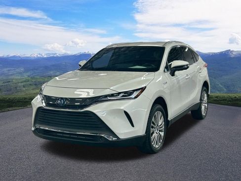 Used 2021 Toyota Venza XLE w/ Softex Package AWD/4WD image 1