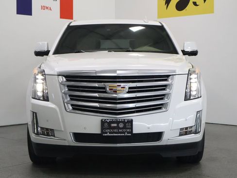 Used 2019 Cadillac Escalade Platinum AWD/4WD image 7