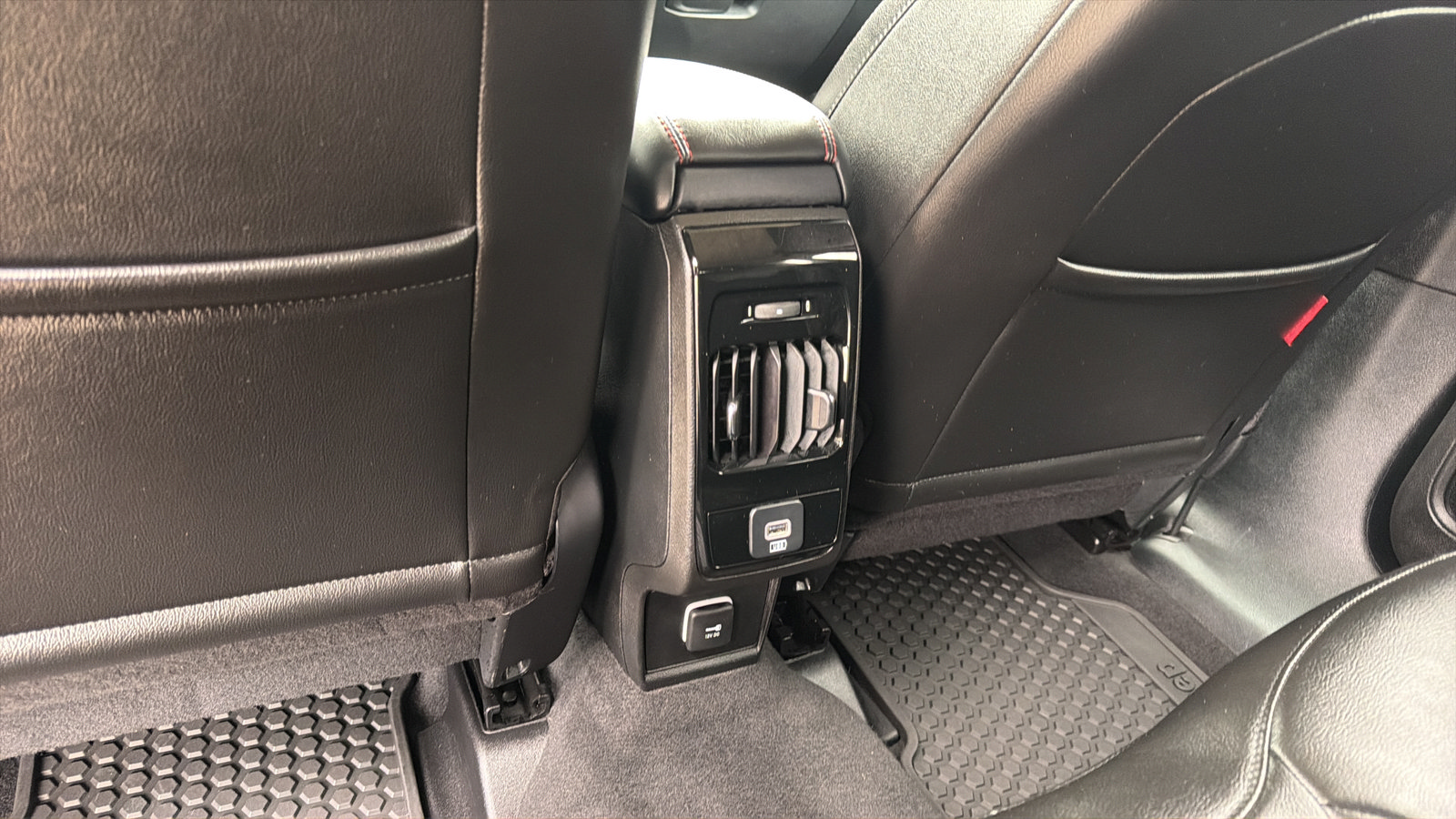 Used 2022 Jeep Compass Trailhawk AWD/4WD image 24