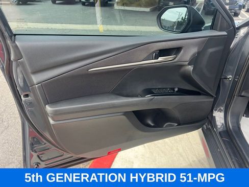 Used 2025 Toyota Camry LE FWD image 61