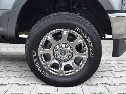Used 2022 Ford F250 Lariat w/ Chrome Package AWD/4WD image 3