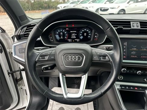 Used 2021 Audi Q3 2.0T Premium w/ Convenience Package image 16