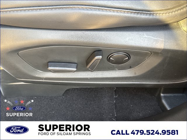 Used 2024 Ford Explorer XLT w/ Equipment Group 202A AWD/4WD image 18