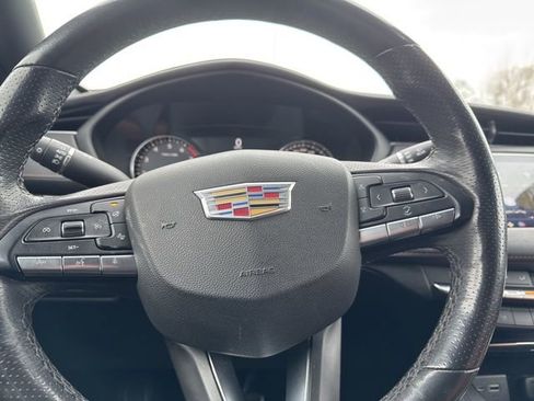 Used 2020 Cadillac XT4 Sport image 10