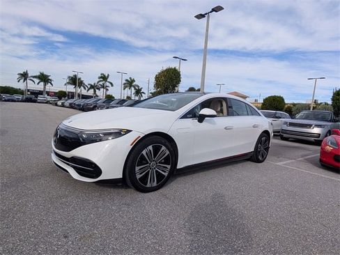 Used 2023 Mercedes-Benz EQS 450+ Sedan image 3