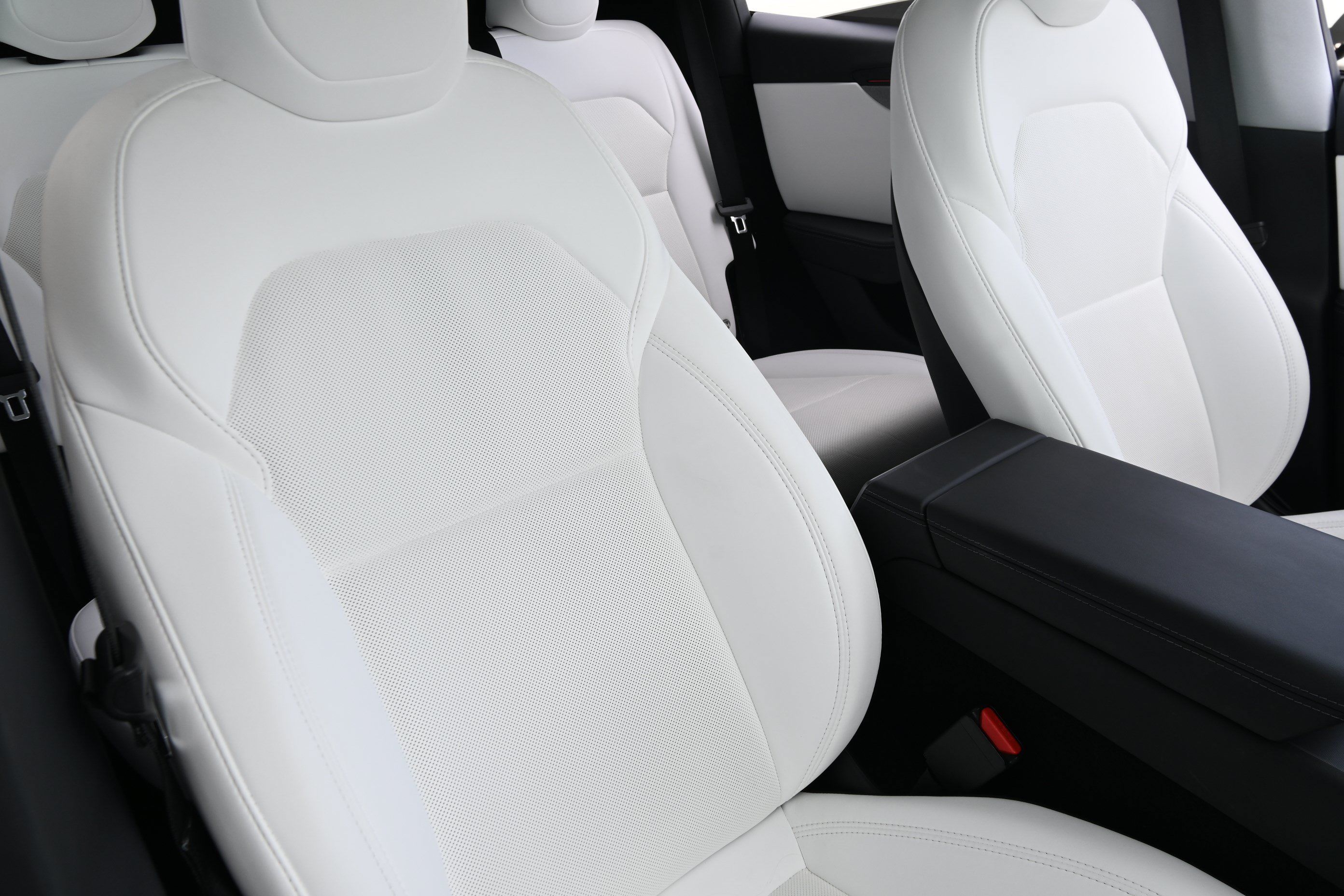 Used 2026 Tesla Model Y Long Range RWD image 40