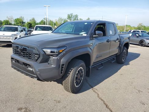 New 2026 Toyota Tacoma TRD Off-Road AWD/4WD image 2