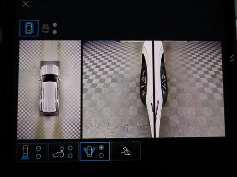 Used 2025 GMC Yukon AT4 Ultimate image 15