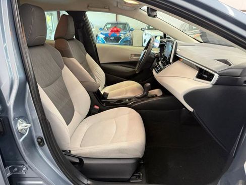Used 2021 Toyota Corolla LE FWD image 22