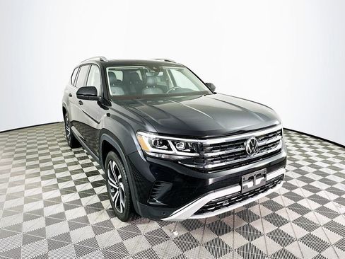 Used 2023 Volkswagen Atlas SEL image 3