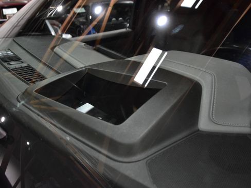 Used 2022 Chevrolet Silverado 1500 LTZ w/ LTZ Premium Package AWD/4WD image 25