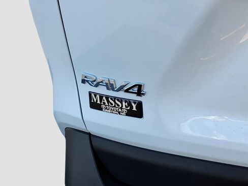 New 2025 Toyota RAV4 XLE Premium image 5