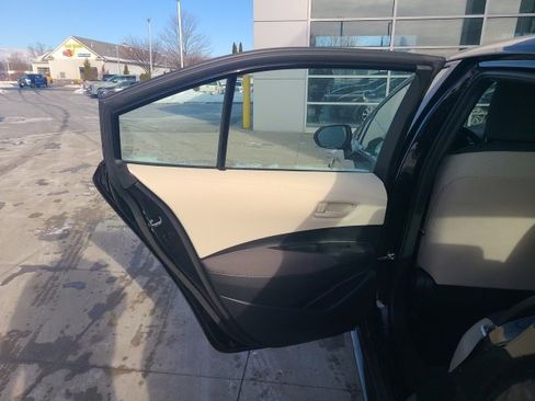 Used 2023 Toyota Corolla LE image 14