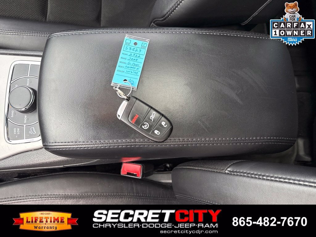 Used 2022 Jeep Grand Cherokee Laredo X AWD/4WD image 44