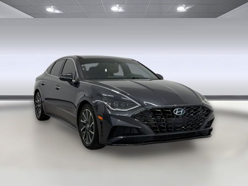 Used 2020 Hyundai Sonata Limited w/ Cargo Package FWD image 7