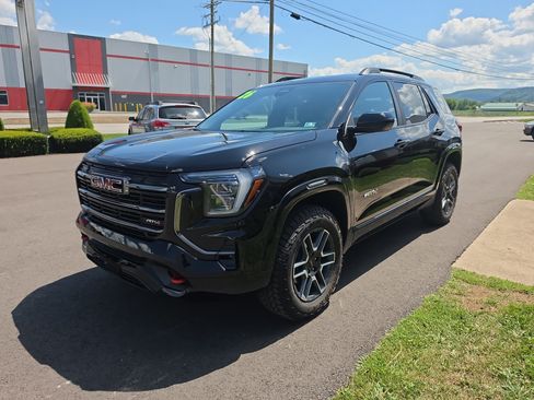 Used 2026 GMC Terrain AT4 w/ LPO, Floor Liner Package AWD/4WD image 8