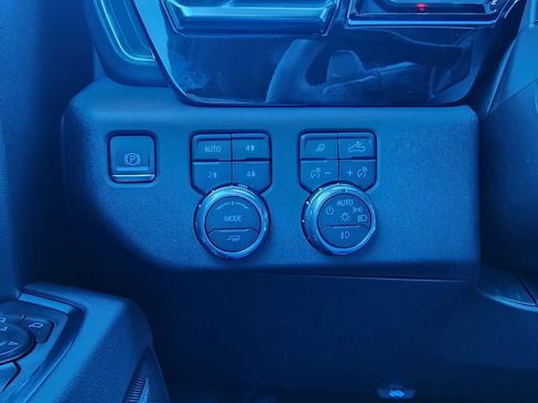 New 2026 GMC Sierra 1500 SLT w/ SLT Premium Plus Package image 19