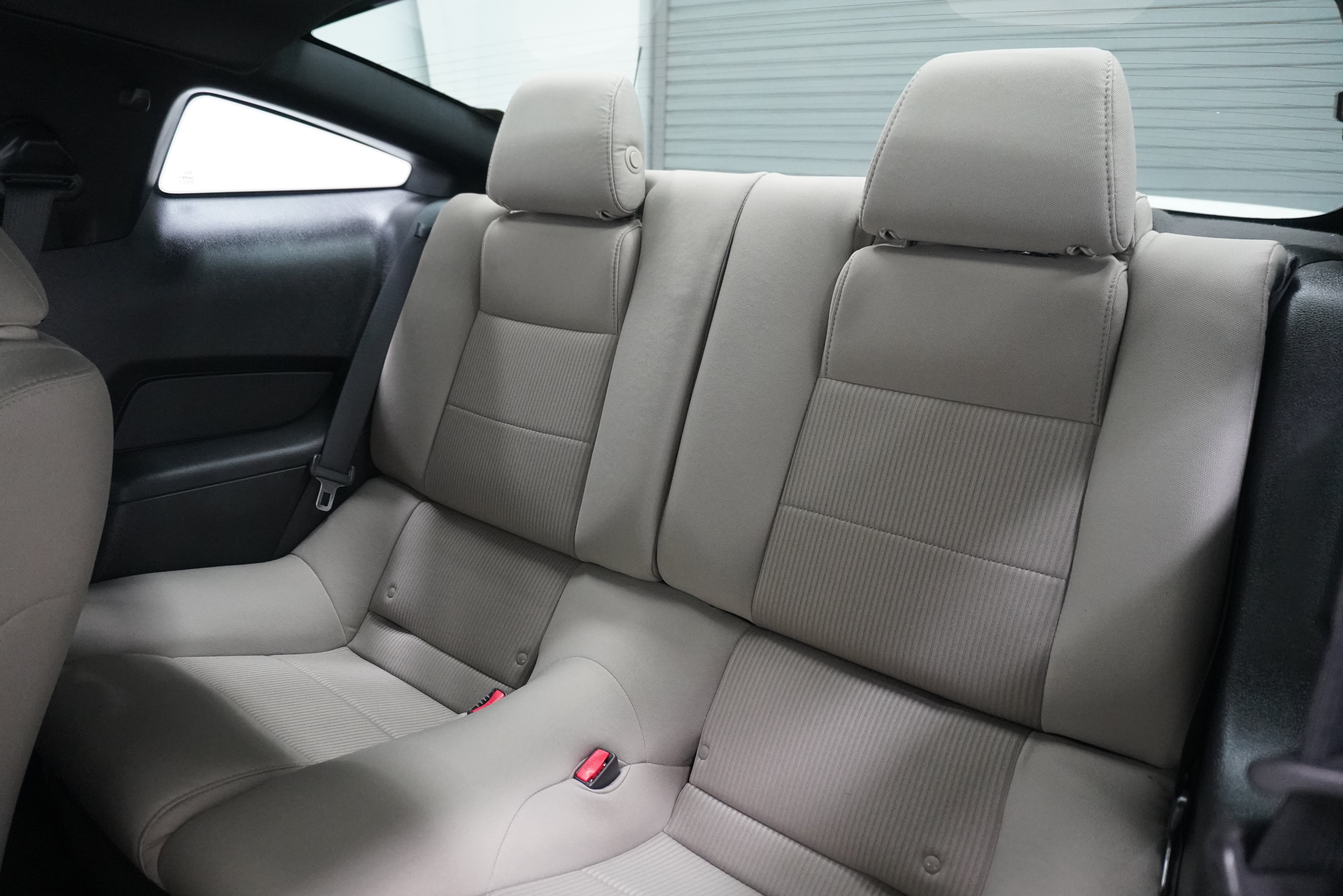 Used 2012 Ford Mustang Coupe RWD image 12
