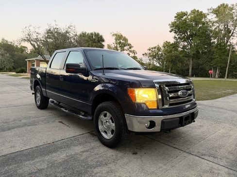 Used 2010 Ford F150 XLT image 1