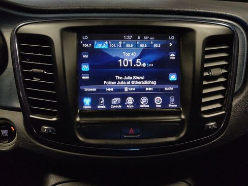 Used 2015 Chrysler 200 S w/ Navigation & Sound Group I image 25