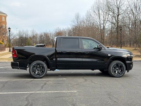 New 2026 RAM 1500 4x4 Crew Cab image 6