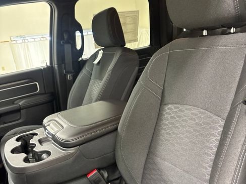 New 2026 RAM 2500 Big Horn AWD/4WD image 16