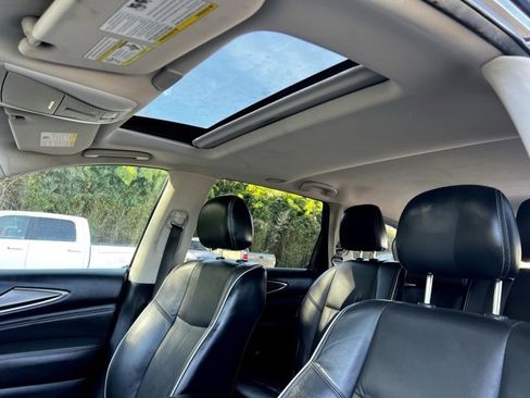 Used 2019 INFINITI QX60 Luxe w/ Essential Package image 44