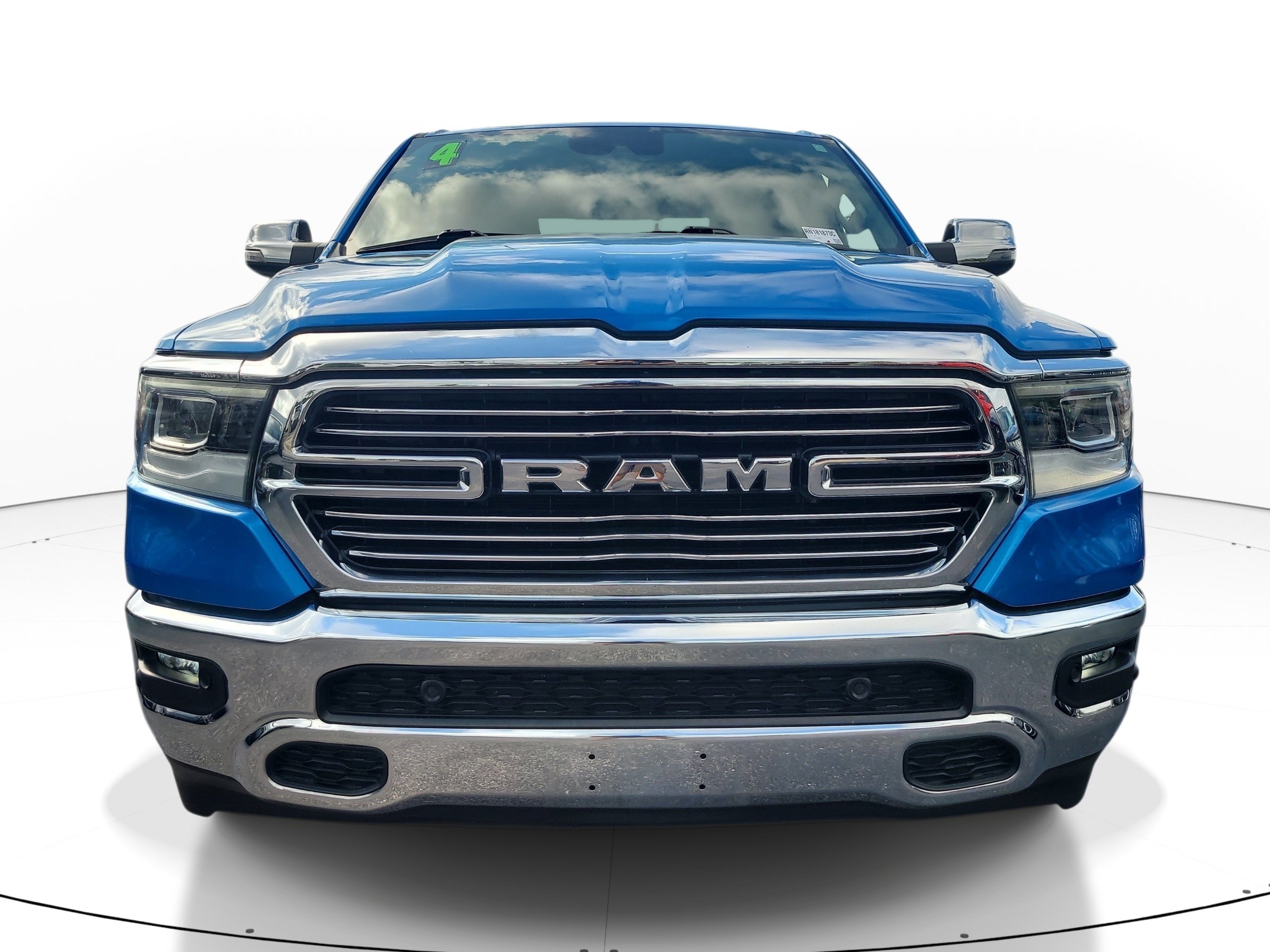 Used 2024 RAM 1500 Laramie AWD/4WD image 2