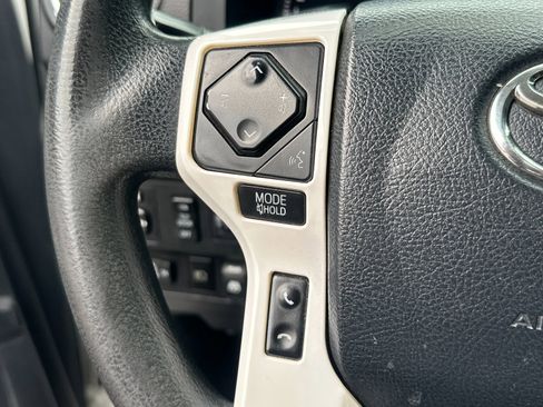 Used 2018 Toyota Tundra SR5 w/ SR5 Upgrade Package image 24