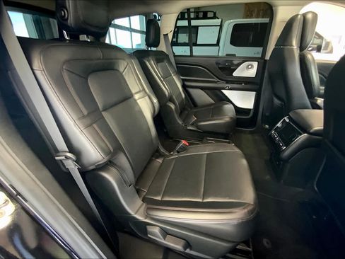 Used 2020 Lincoln Aviator Reserve w/ Equipment Group 202A AWD/4WD image 20