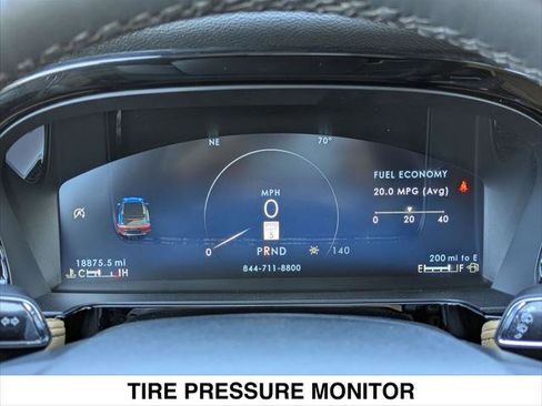 Certified 2023 Lincoln Corsair Reserve image 16