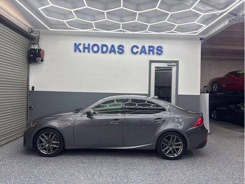 Used 2017 Lexus IS 200t F Sport w/ F Sport Package RWD image 1