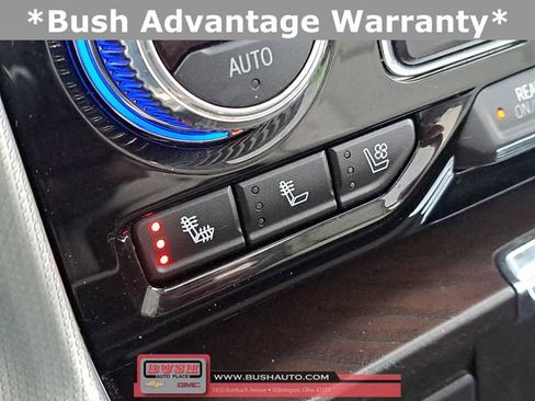 Used 2022 GMC Yukon XL Denali image 29