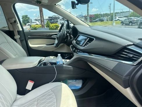 Used 2023 Buick Enclave Avenir FWD image 27