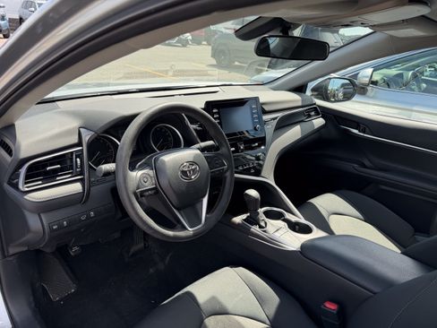 Used 2023 Toyota Camry LE FWD image 7