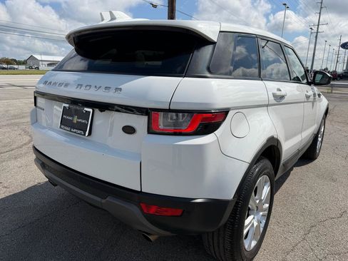 Used 2017 Land Rover Range Rover Evoque SE AWD/4WD image 9
