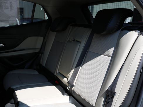 Used 2018 Buick Encore Preferred image 36